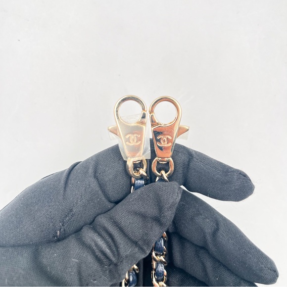 CHANEL Coco Handle Medium Flap Bag Black Caviar Leather - Picture 2 of 15